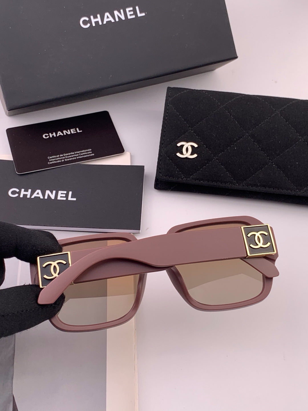 Chanel CH87004 Oversized Red Lens Sunglasses for Men & Women - 493588 - detail image 3