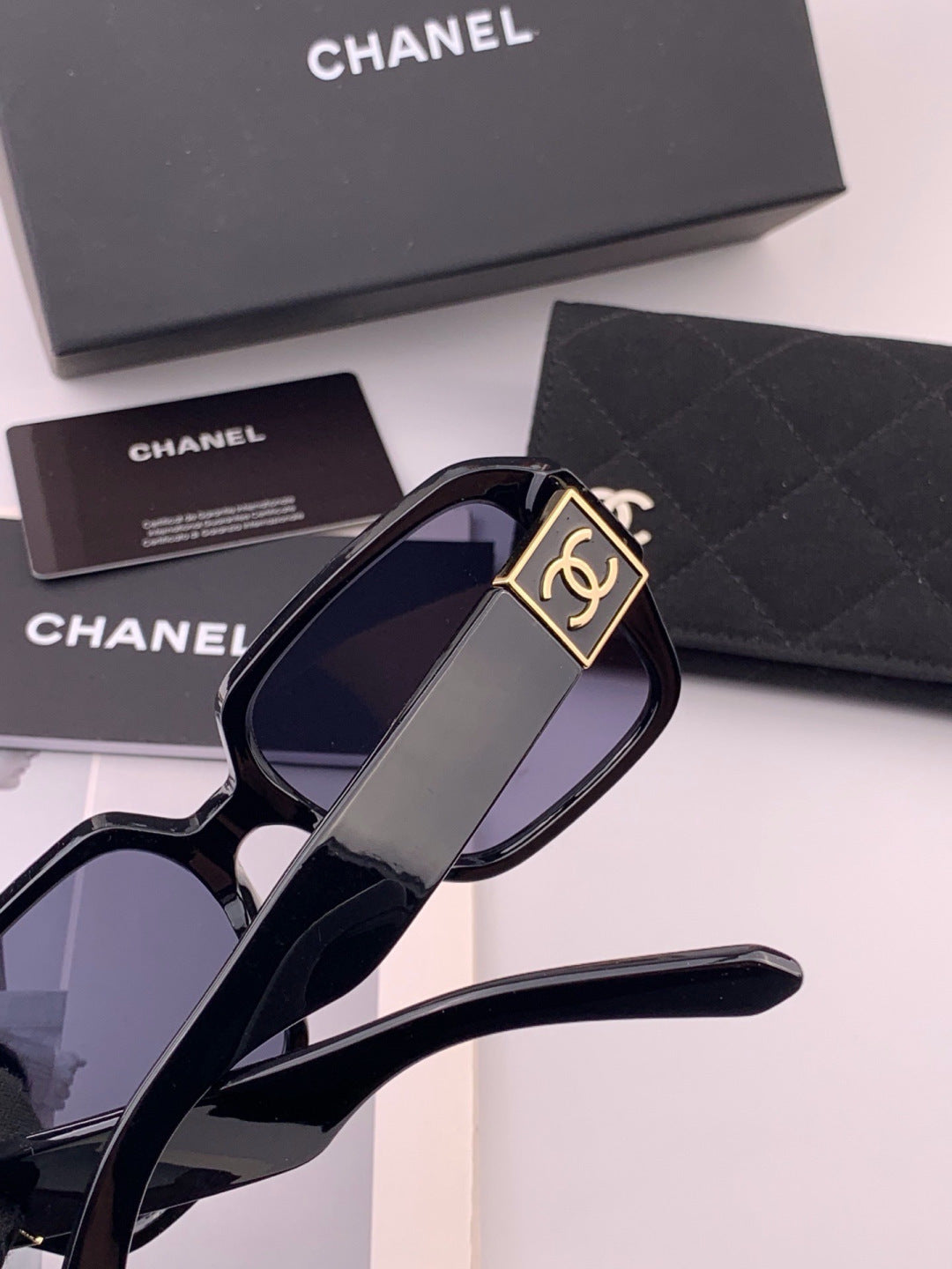 Chanel CH87004 Oversized Black Lens Sunglasses for Men & Women - detail image 4