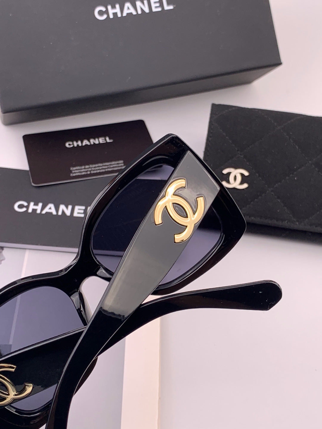Chanel CH17005 Oversized Black Lens Sunglasses for Men & Women - detail image 4