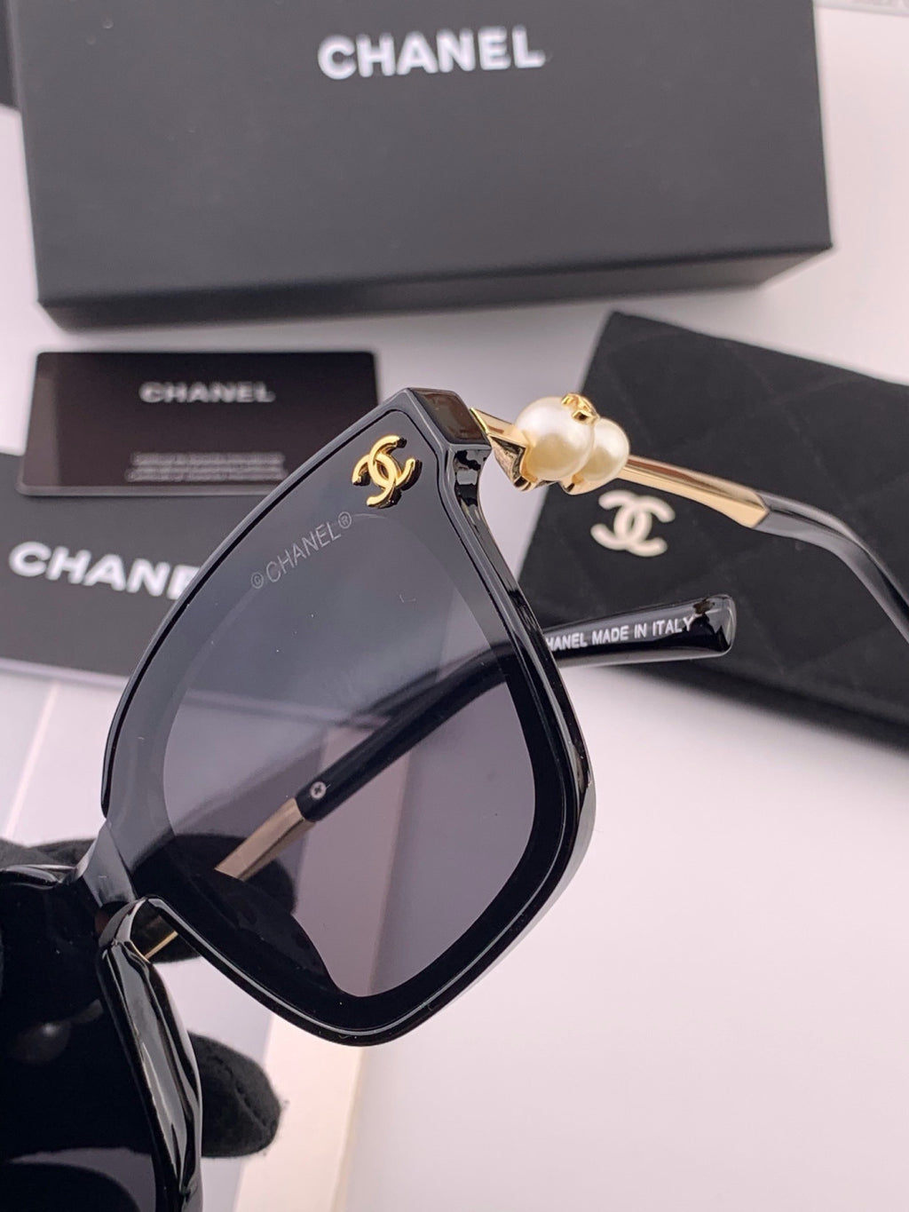 Chanel CH4231 Oversized Black Lens Sunglasses for Men & Women - 493593 - detail image 5