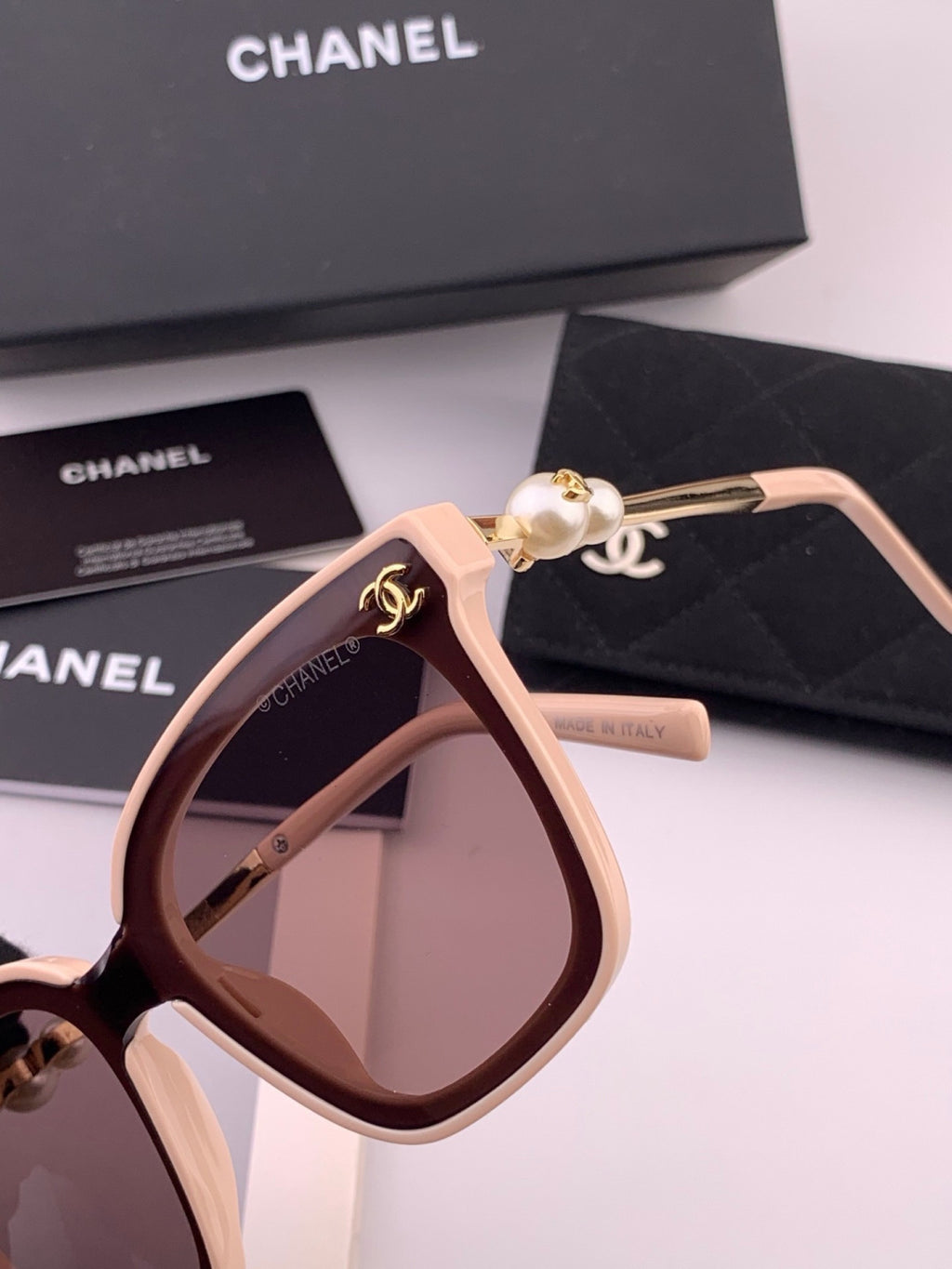 Chanel CH4231 Oversized Black Lens Sunglasses for Men & Women - detail image 2