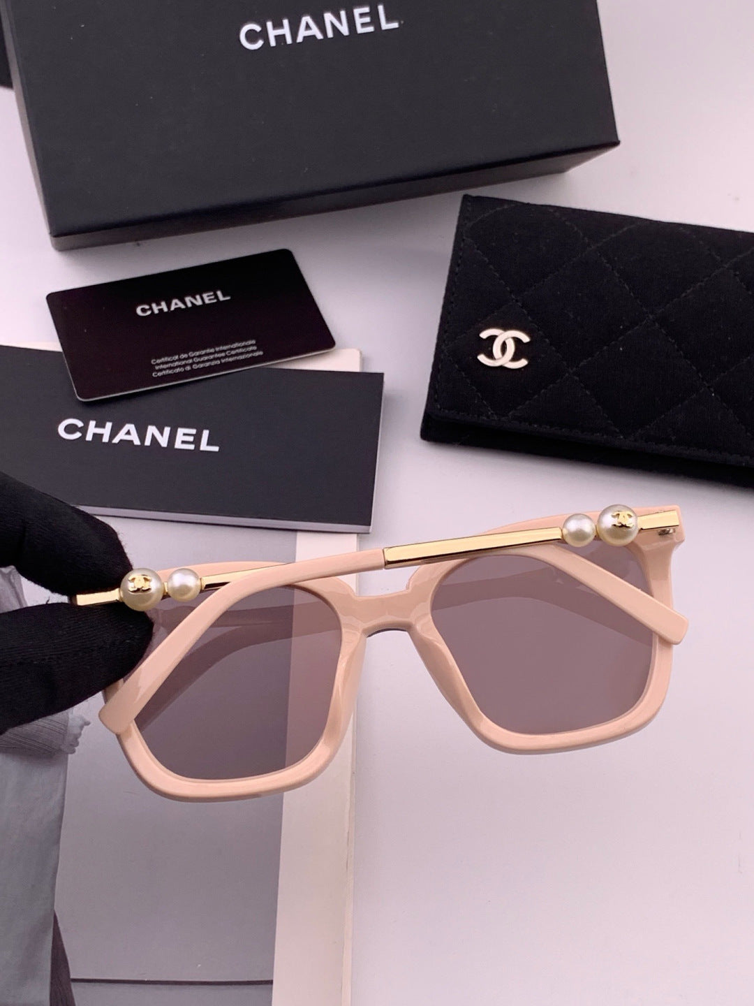 Chanel CH4231 Oversized Black Lens Sunglasses for Men & Women - detail image 4