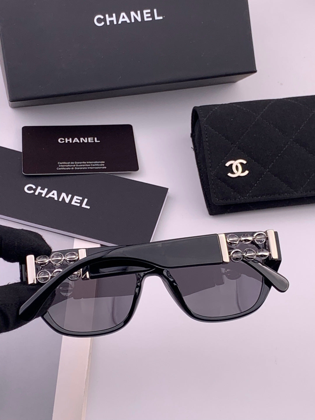 Chanel CH8754 Polarized Fashion Black Lens Sunglasses for Men & Women - detail image 4