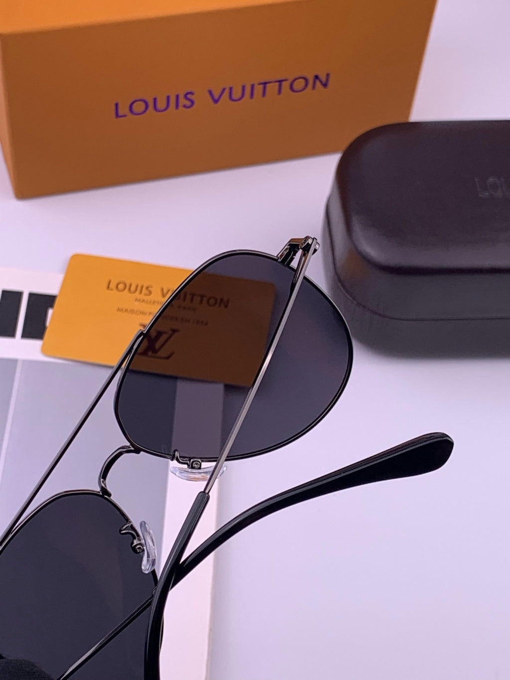 Louis Vuitton L5338 Polarized Aviator Brown Lens Sunglasses for Men & Women - detail image 6