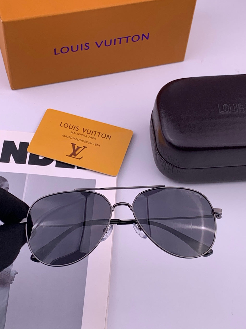 Louis Vuitton L5338 Polarized Aviator Brown Lens Sunglasses for Men & Women - detail image 2