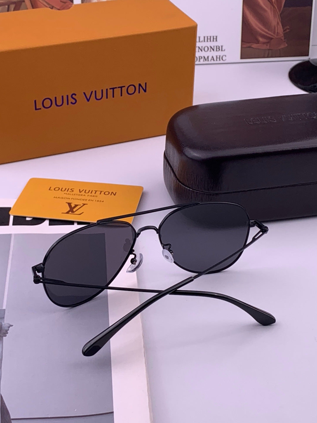 Louis Vuitton L5338 Polarized Aviator Blue Lens Sunglasses for Men & Women - detail image 5