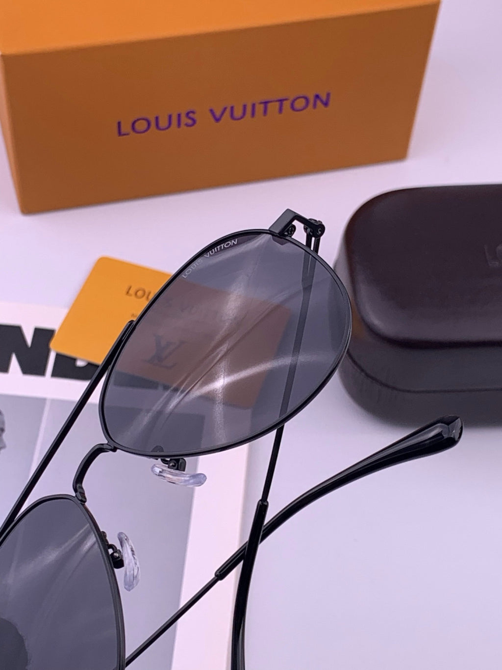 Louis Vuitton L5338 Polarized Aviator Blue Lens Sunglasses for Men & Women - detail image 7