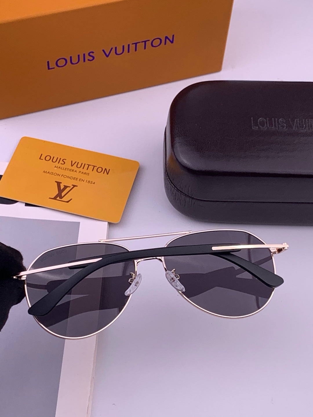 Louis Vuitton L8333 Polarized Aviator Black Lens Sunglasses for Men & - 493189 - detail image 5