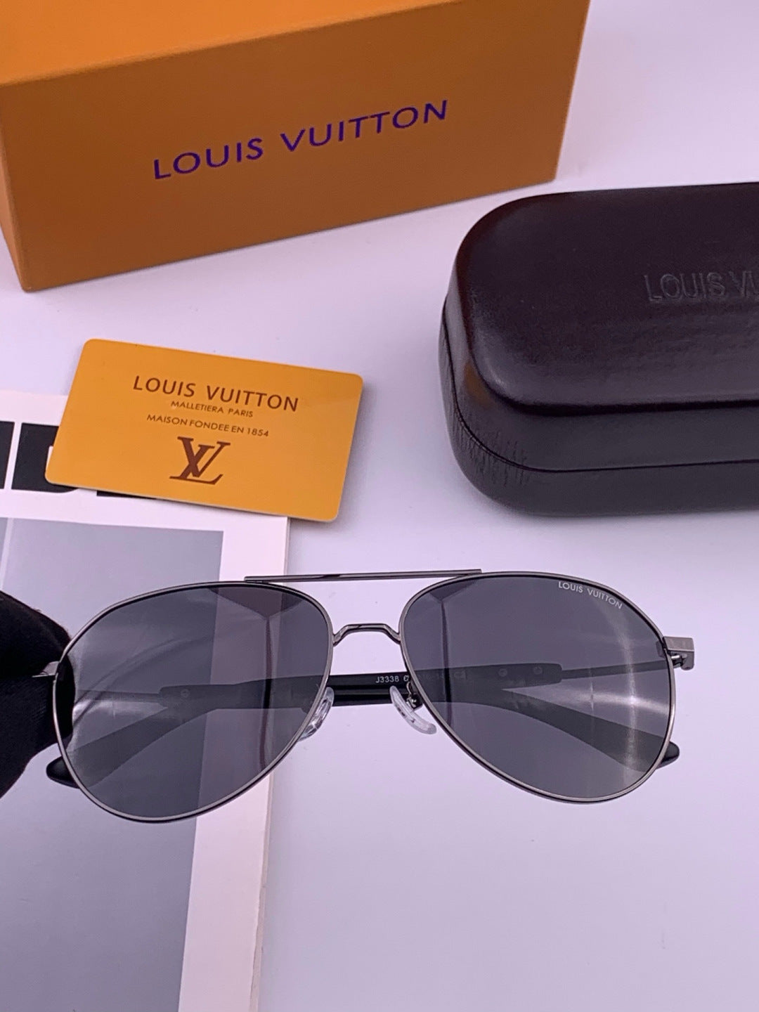 Louis Vuitton L8333 Polarized Aviator Black Lens Sunglasses for Men & Women