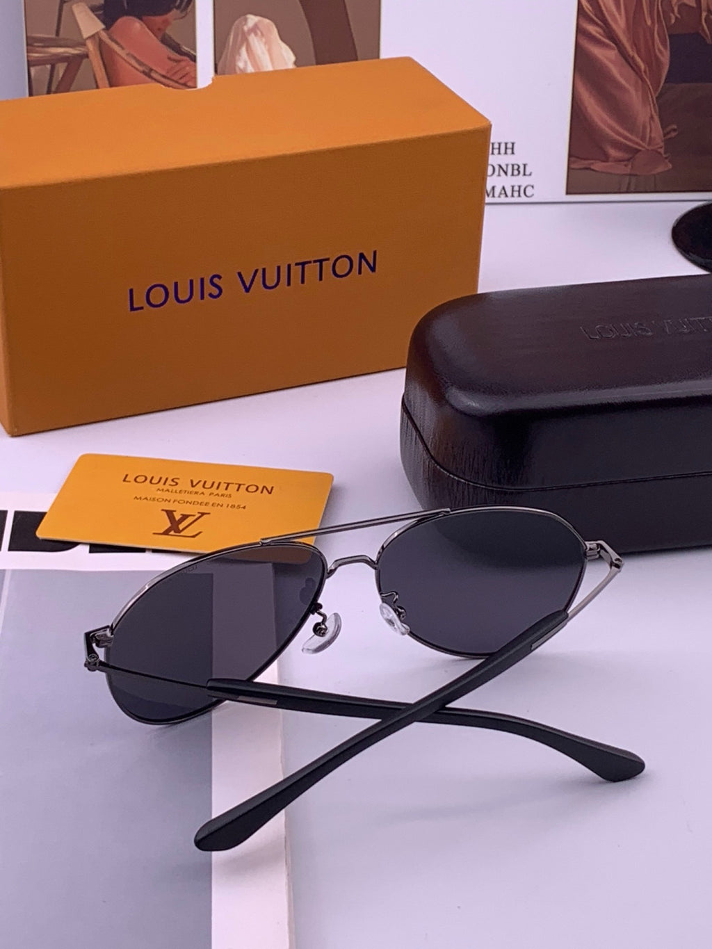 Louis Vuitton L8333 Polarized Aviator Black Lens Sunglasses for Men & Women - detail image 7