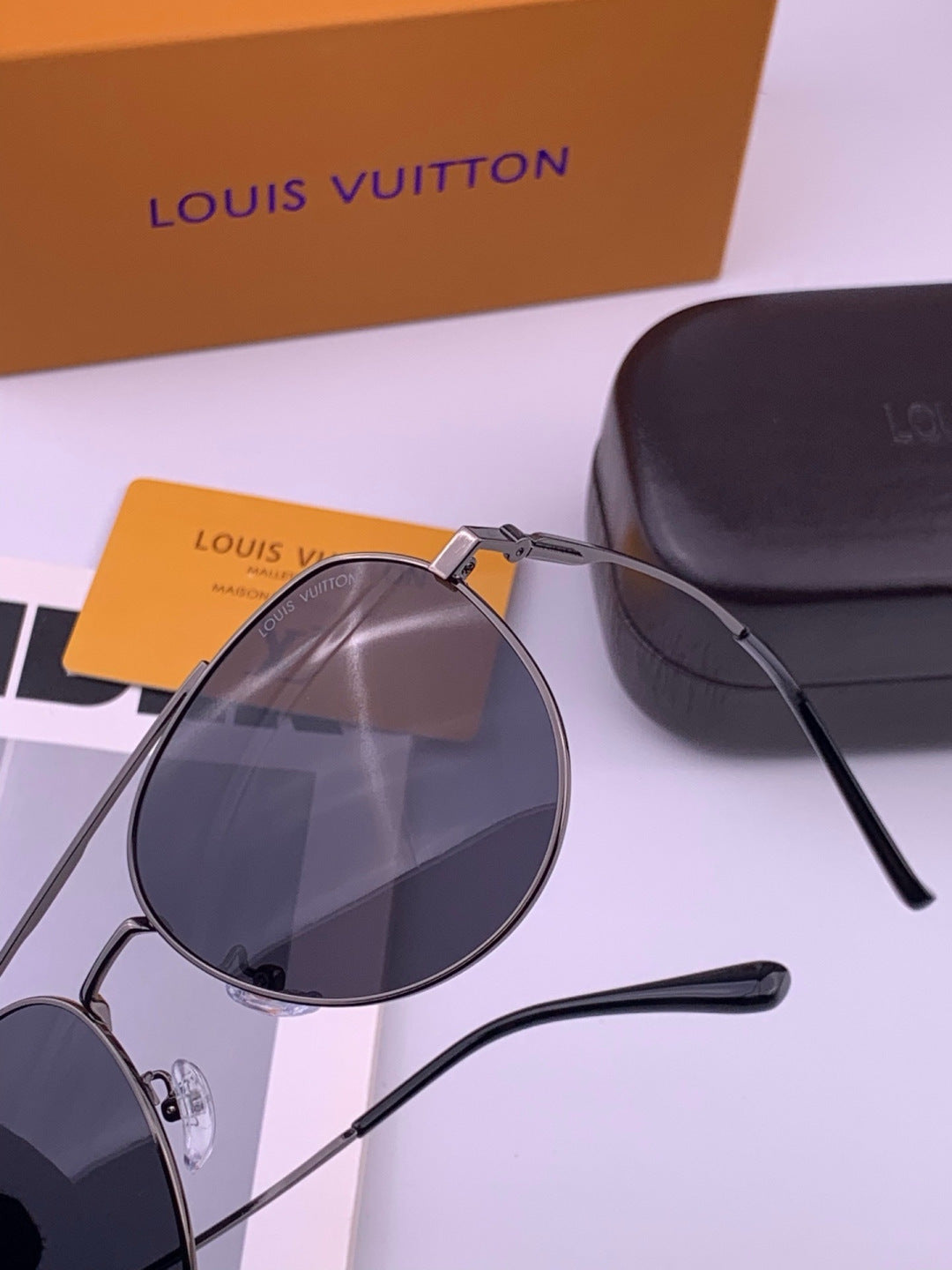Louis Vuitton L5342 Polarized Aviator Black Lens Sunglasses for Men & - 493191 - detail image 3