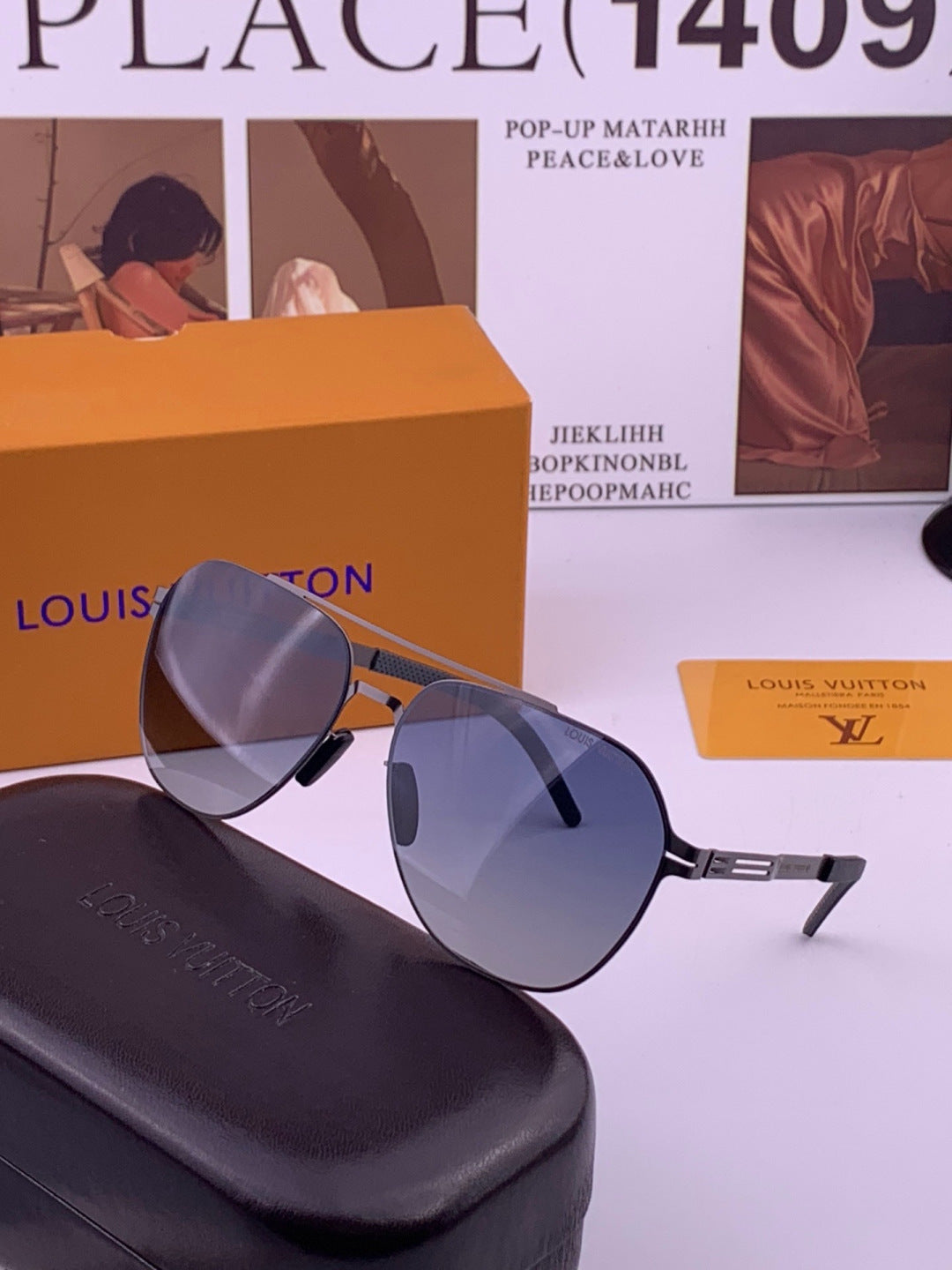 Louis Vuitton L18 Fashion Gold Lens Sunglasses for Men & Women - 493194 - detail image 2