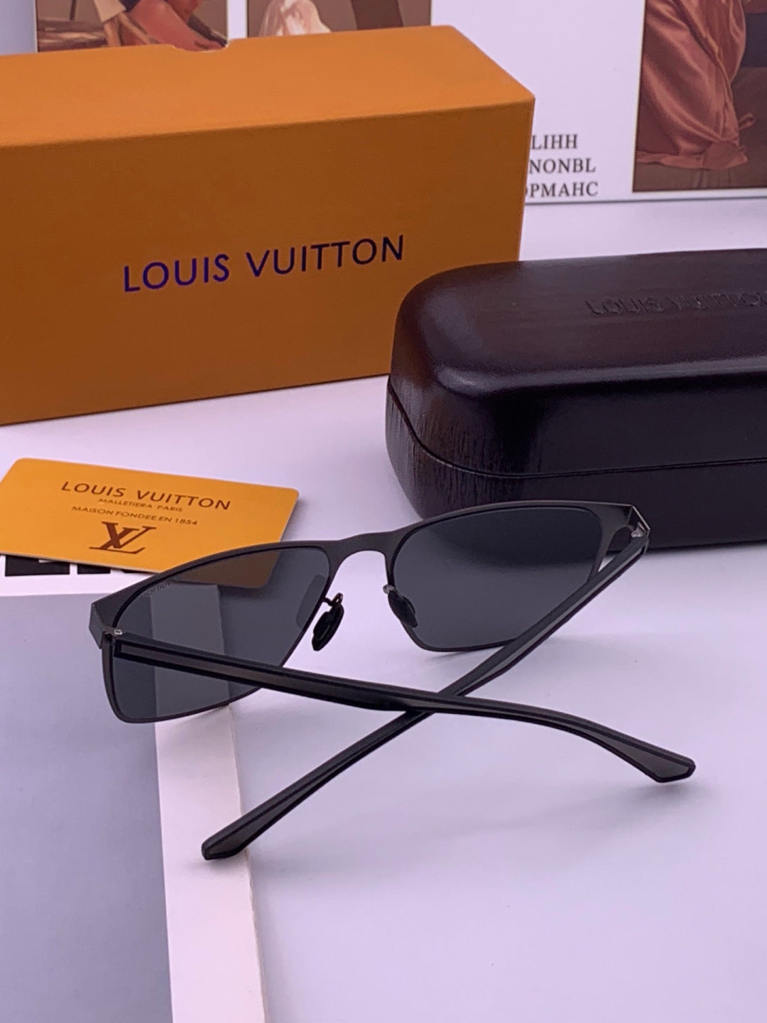 Louis Vuitton L216 Fashion Brown Lens Sunglasses for Men & Women - detail image 5