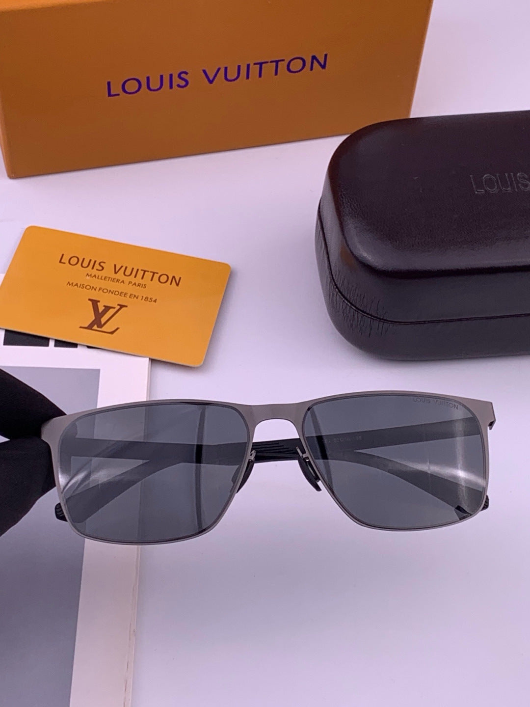 Louis Vuitton L216 Fashion Brown Lens Sunglasses for Men & Women