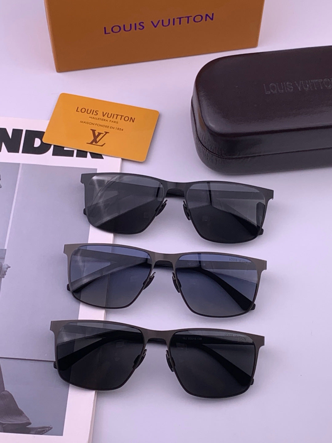 Louis Vuitton L216 Fashion Brown Lens Sunglasses for Men & Women - detail image 7