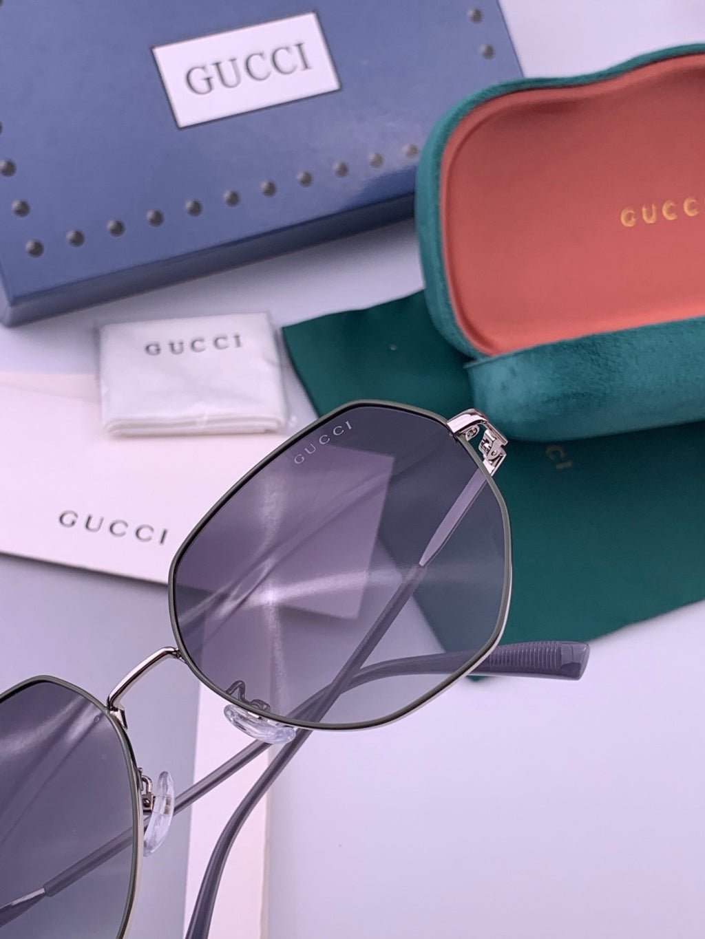 Gucci G1251 Polarized Round Brown Lens Sunglasses for Women - detail image 5