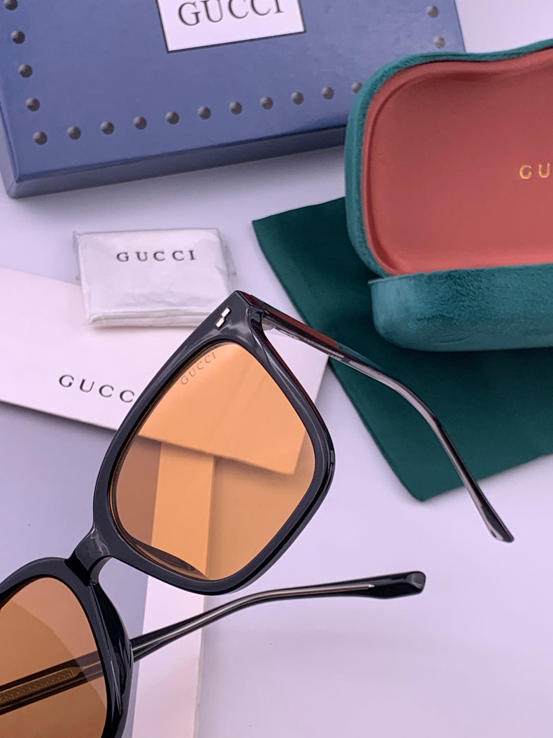 Gucci G2897 Square Brown Lens Sunglasses for Men & Women - detail image 4