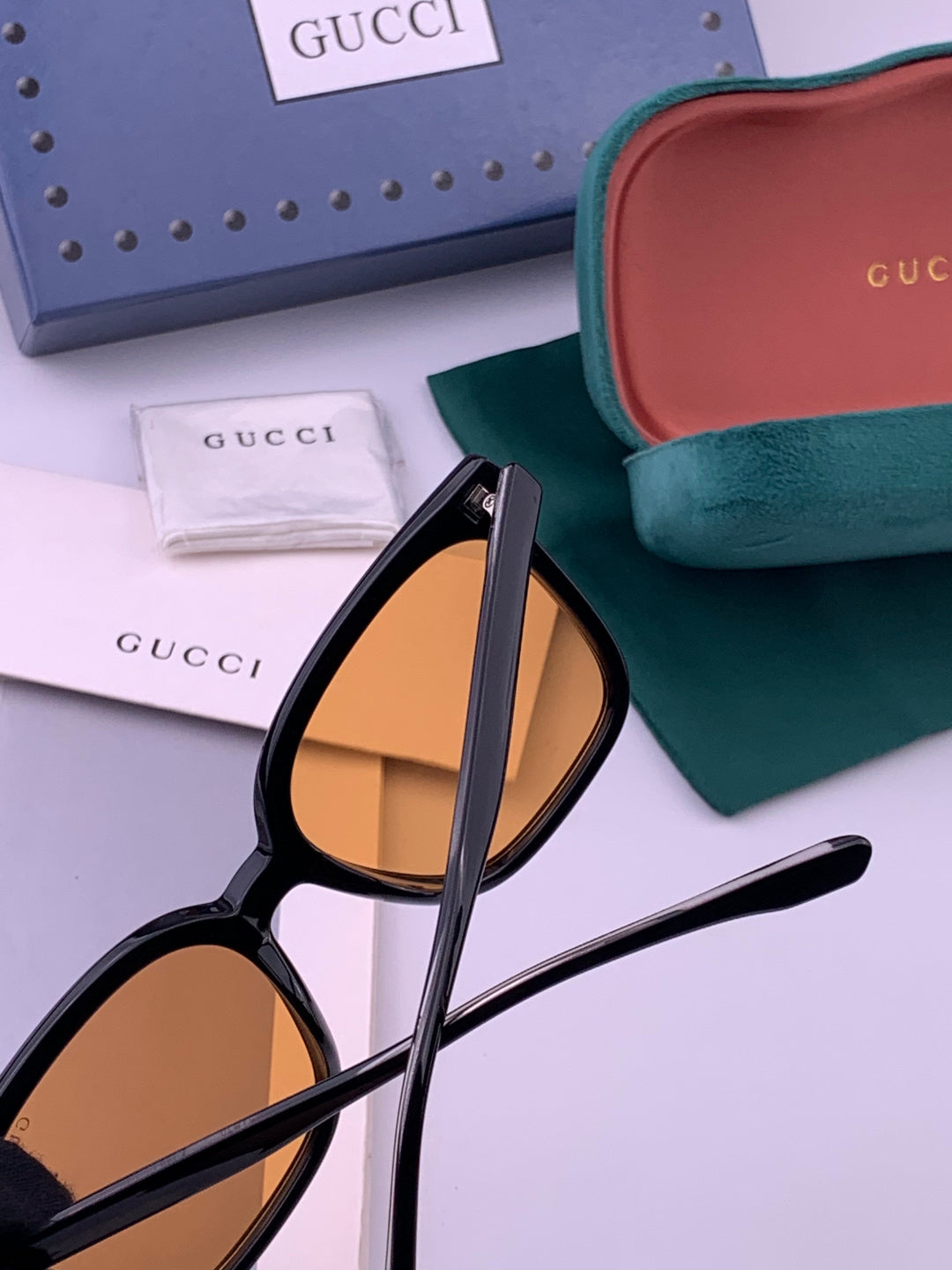 Gucci G2897 Square Brown Lens Sunglasses for Men & Women - detail image 3