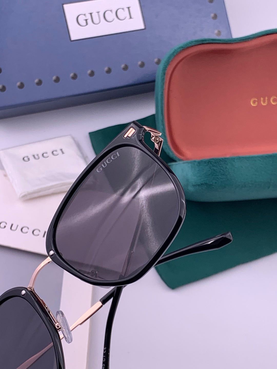 Gucci G11924 Fashion Brown Lens Sunglasses for Men & Women - detail image 3