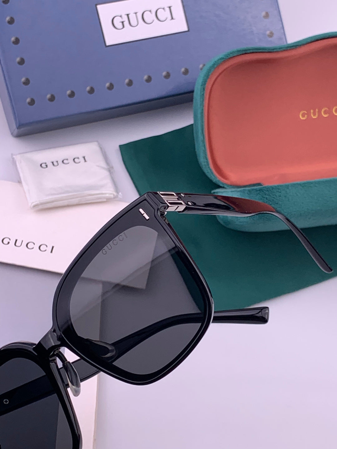 Gucci G60 Polarized Square Brown Lens Sunglasses for Men & Women - 493250 - detail image 3