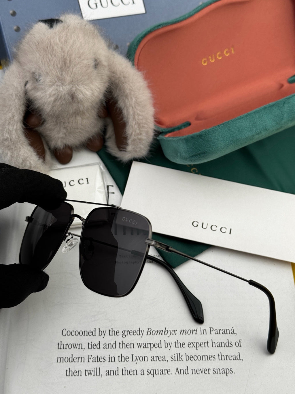 Gucci G4203 Polarized Aviator Gold Lens Sunglasses for Men & Women - detail image 4