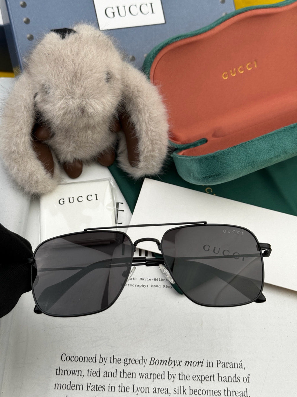 Gucci G4203 Polarized Aviator Gold Lens Sunglasses for Men & Women - detail image 3