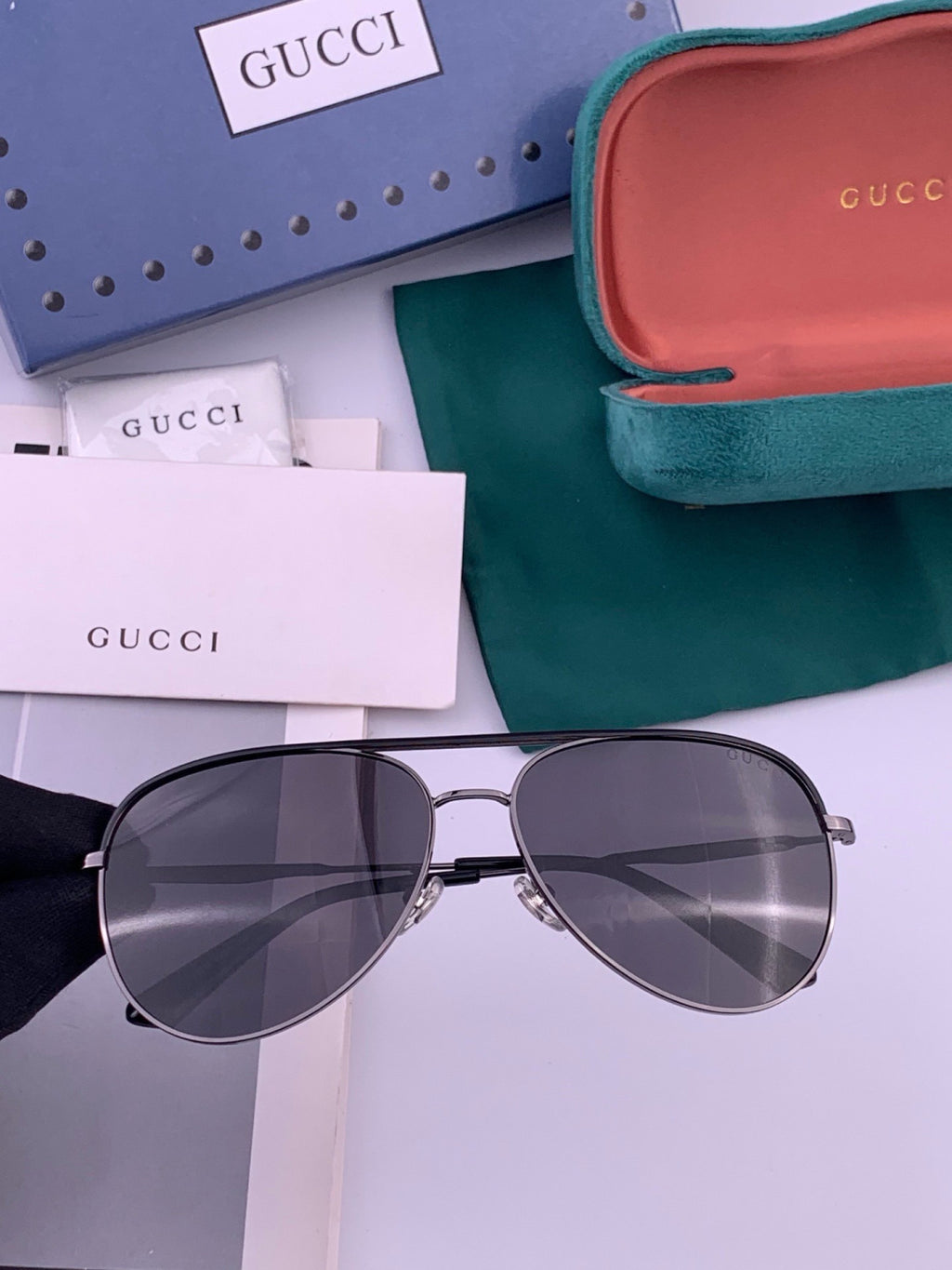 Gucci G3863 Polarized Aviator Black Lens Sunglasses for Men & Women - detail image 3