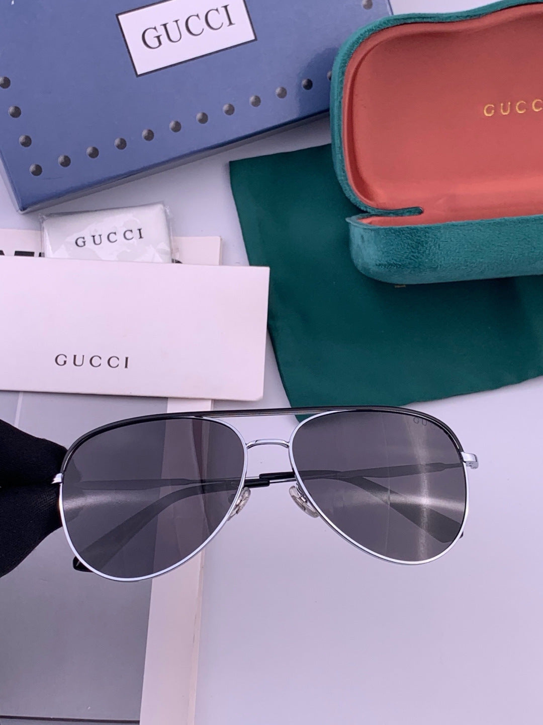 Gucci G3863 Polarized Aviator Black Lens Sunglasses for Men & Women - detail image 2