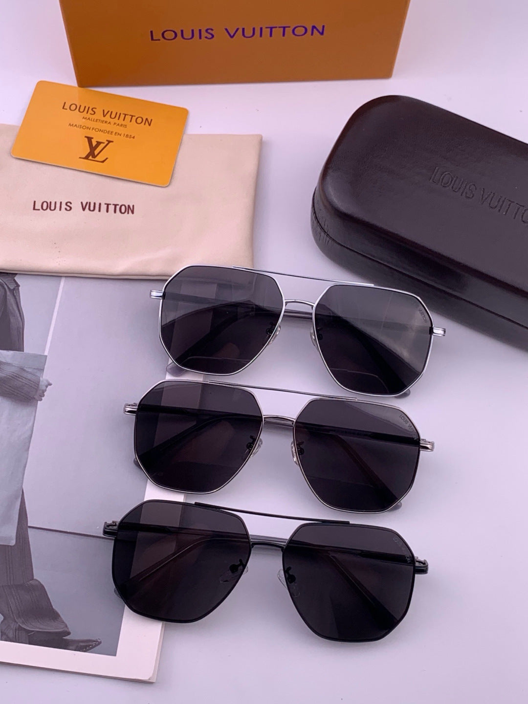 Louis Vuitton L8863 Polarized Aviator Black Lens Sunglasses for Men & Women - detail image 8