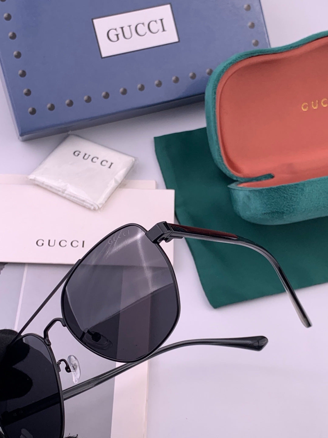 Gucci G9325 Polarized Aviator Black Lens Sunglasses for Men & Women - detail image 3
