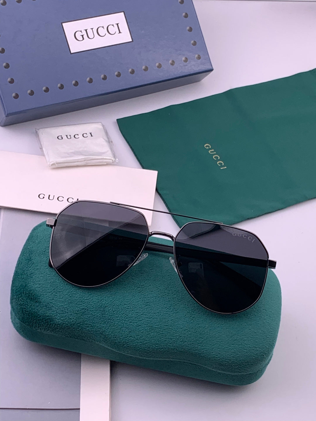 Gucci G5381 Polarized Aviator Gold Lens Sunglasses for Men & Women - detail image 7