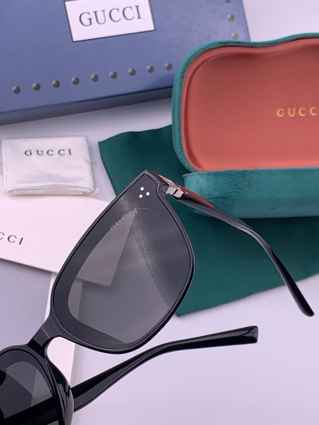 Gucci G6761 Polarized Square Pink Lens Sunglasses for Men & Women - detail image 3