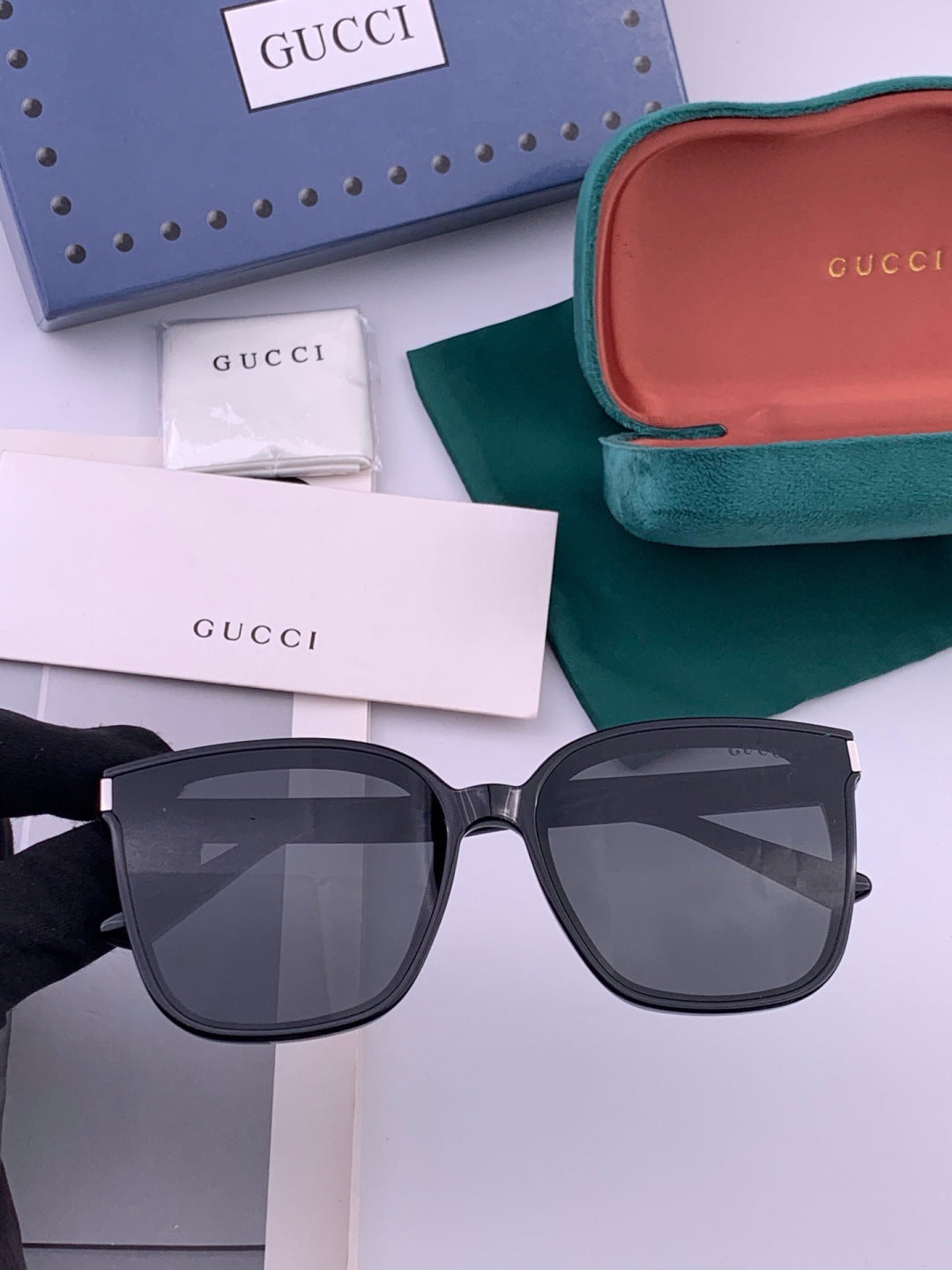 Gucci G9940 Polarized Square Black Lens Sunglasses for Men & Women - detail image 3