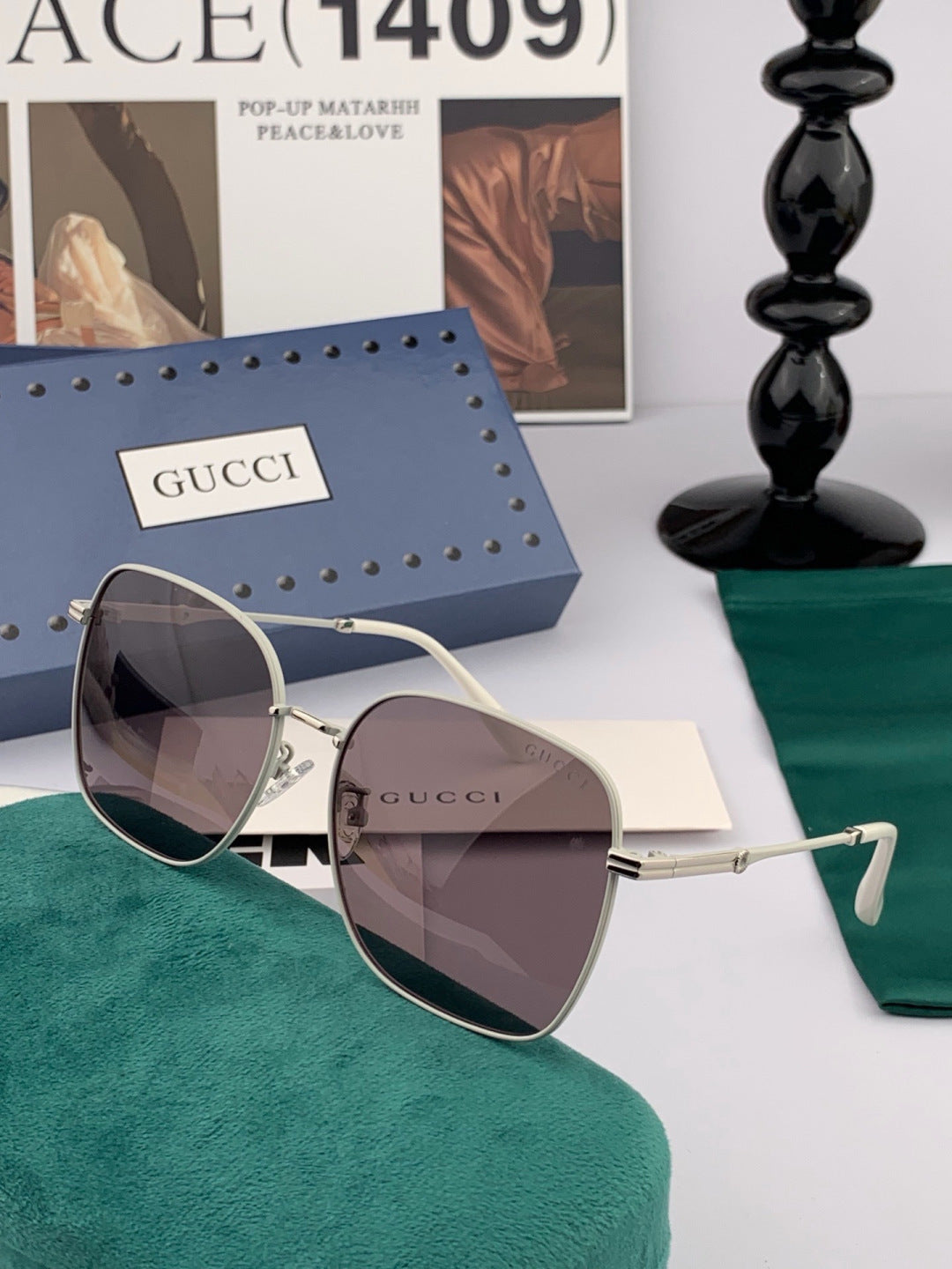 Gucci G2322 Polarized Round Red Lens Sunglasses for Men & Women - 493392 - detail image 3