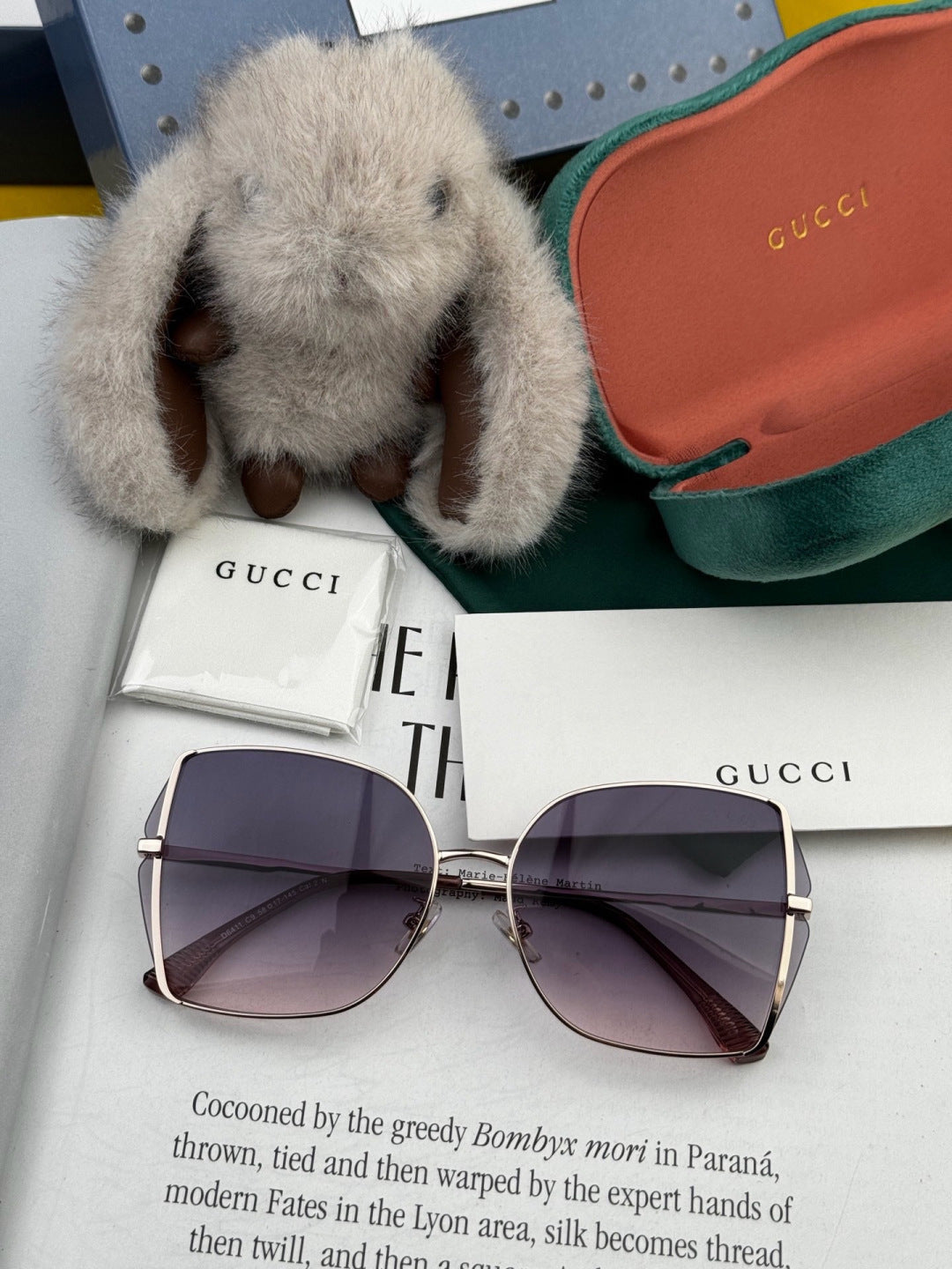 Gucci G1641 Polarized Rimless Gold Lens Sunglasses for Men & Women