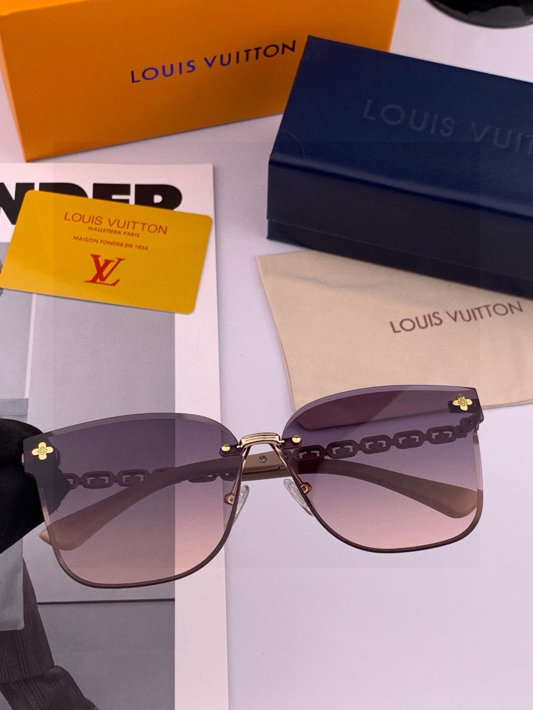 Louis Vuitton L7101 Square Gold Lens Sunglasses for Men & Women - detail image 2