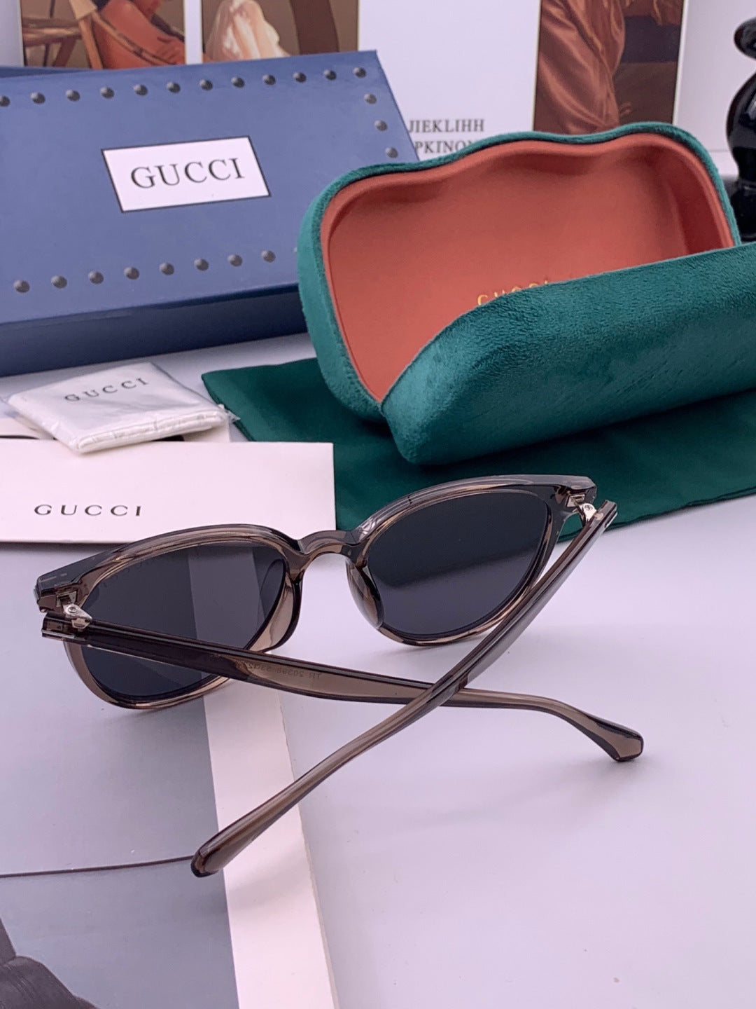 Gucci G12039 Polarized Fashion Gold Lens Sunglasses for Women - detail image 4