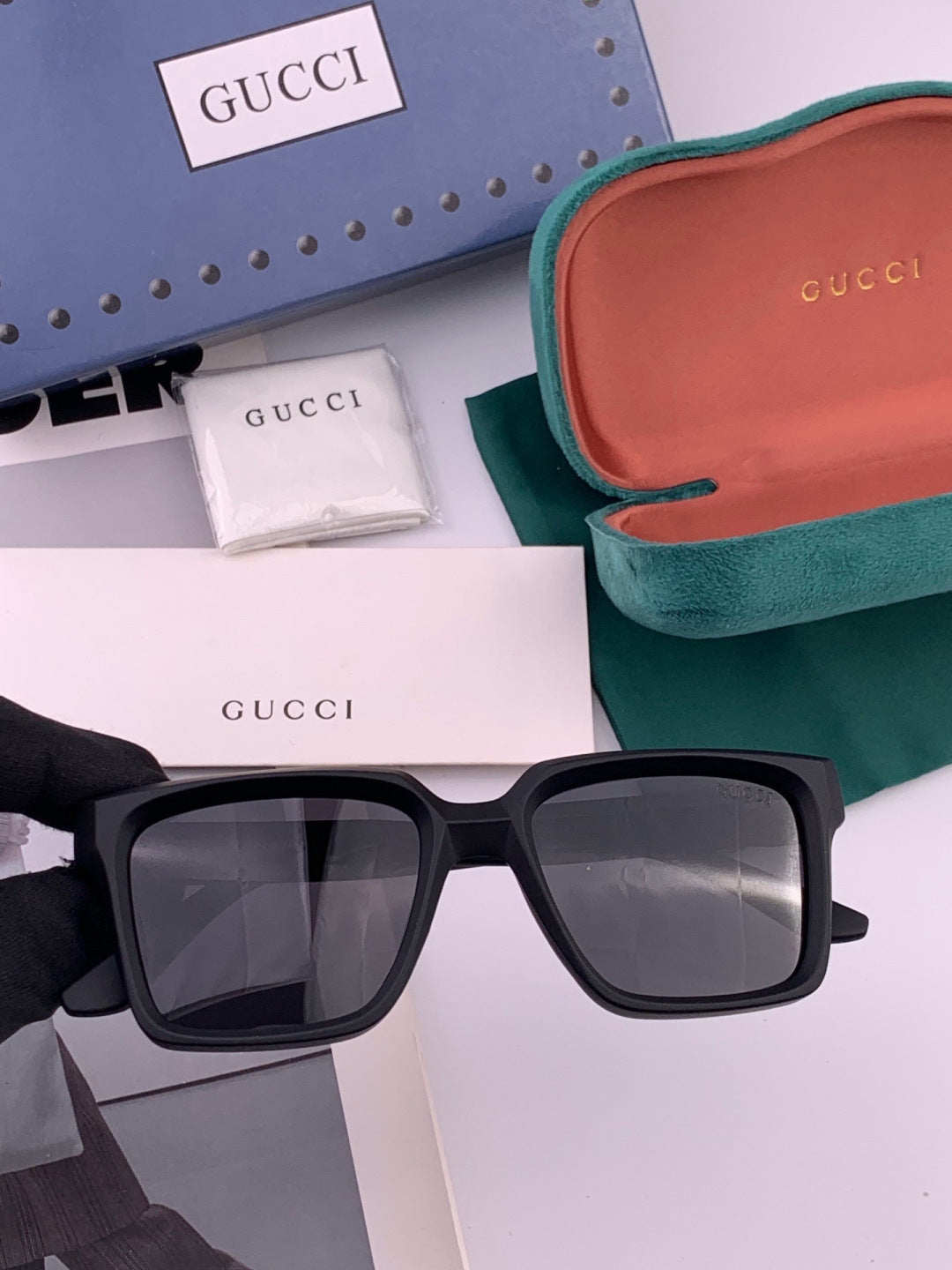 Gucci G8511 Polarized Square Gold Lens Sunglasses for Women - detail image 2