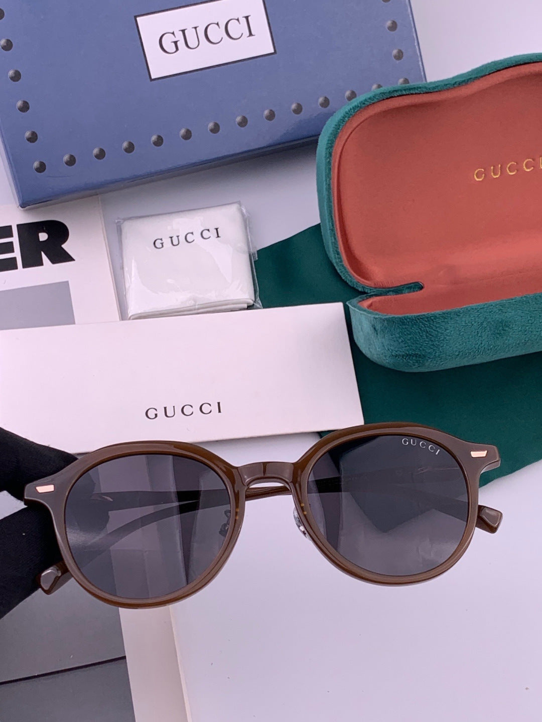 Gucci G7991 Polarized Fashion Gold Lens Sunglasses for Women - detail image 3