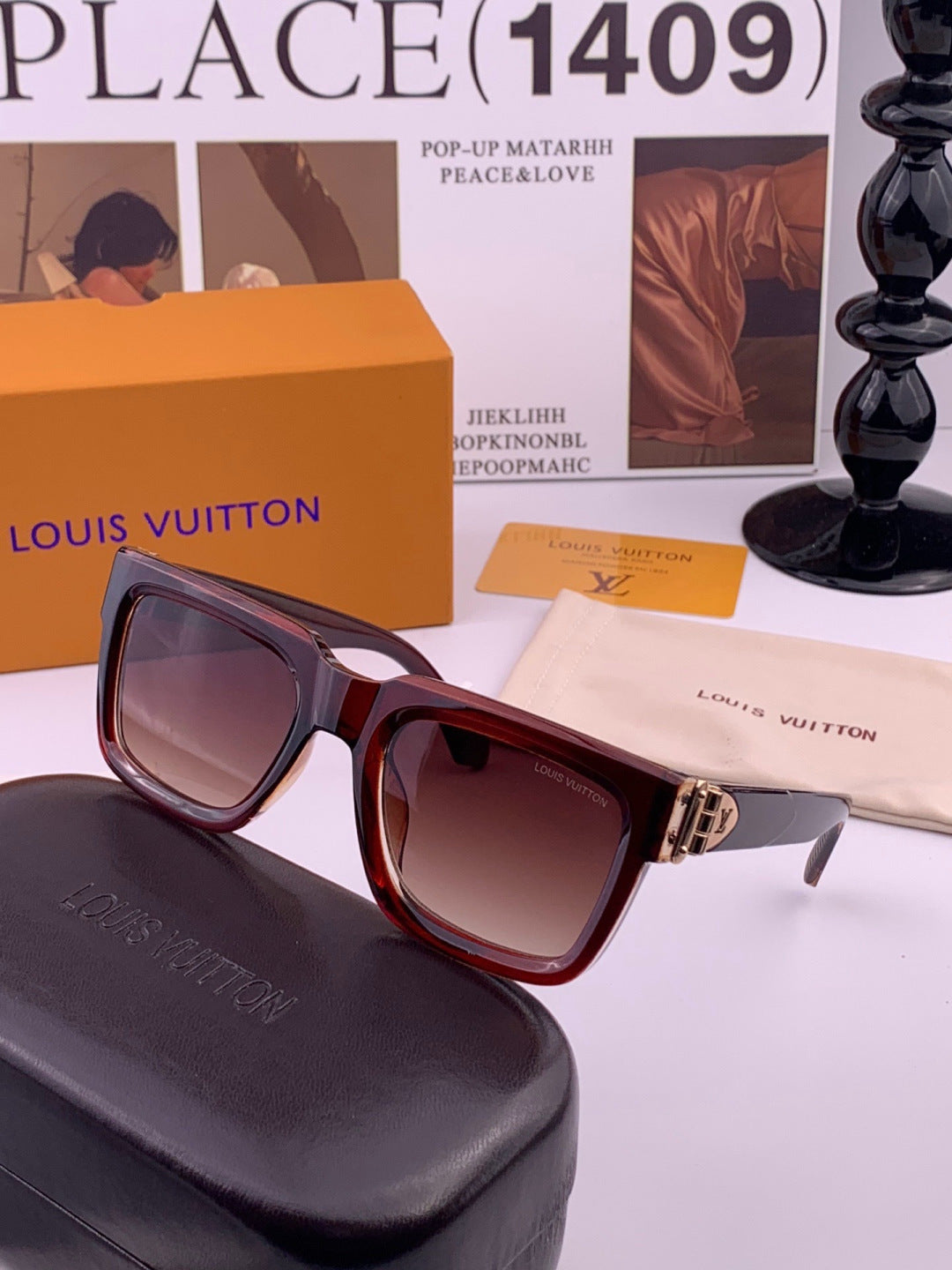 Louis Vuitton L4443 Square Black Lens Sunglasses for Women - detail image 2