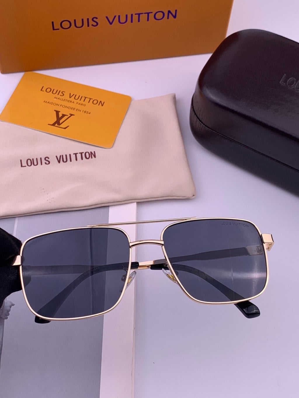 Louis Vuitton L3905 Aviator Gray Lens Sunglasses for Men & Women