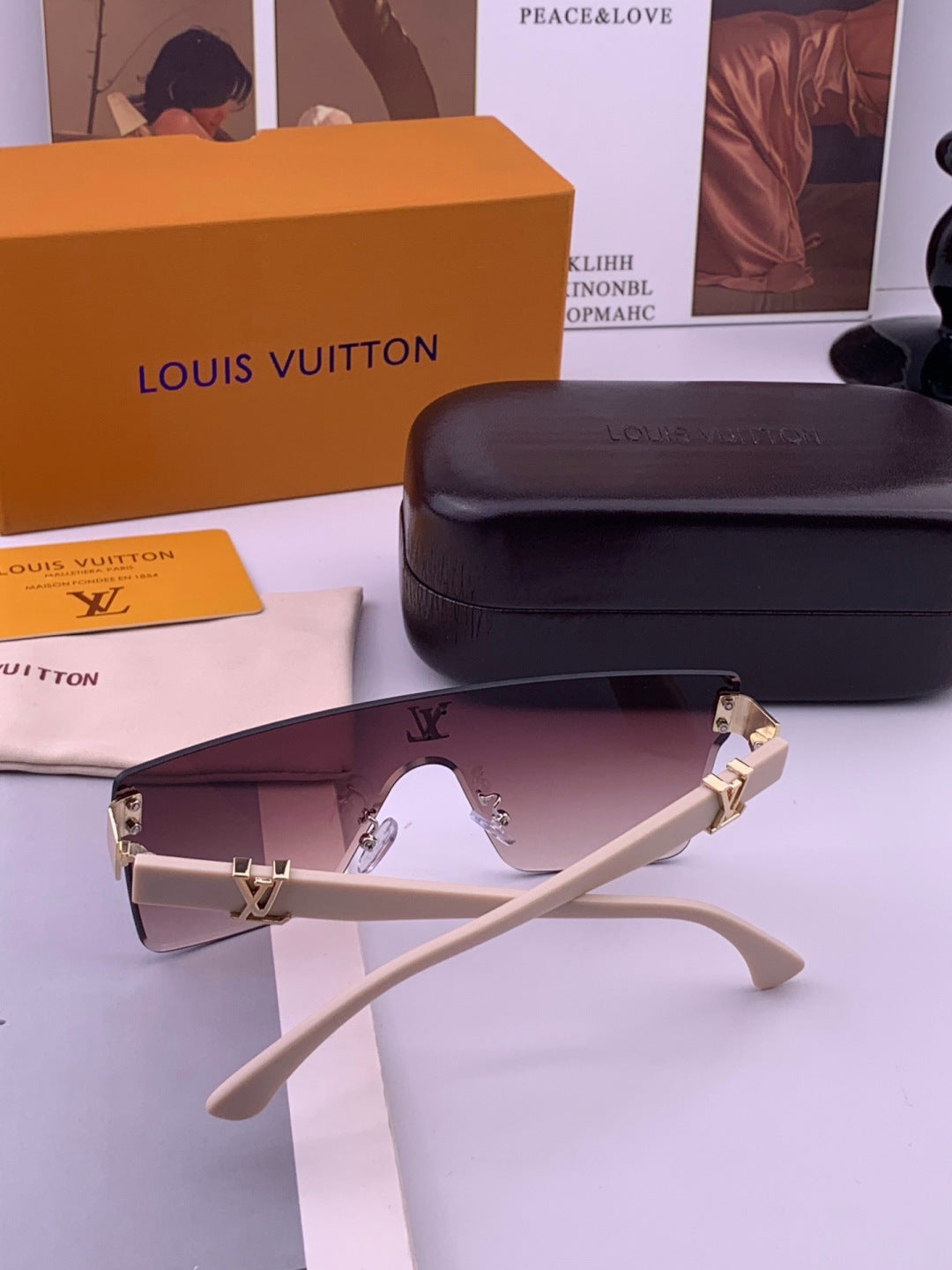 Louis Vuitton L36000 Oversized Purple Lens Sunglasses for Men & Women - 493121 - detail image 7