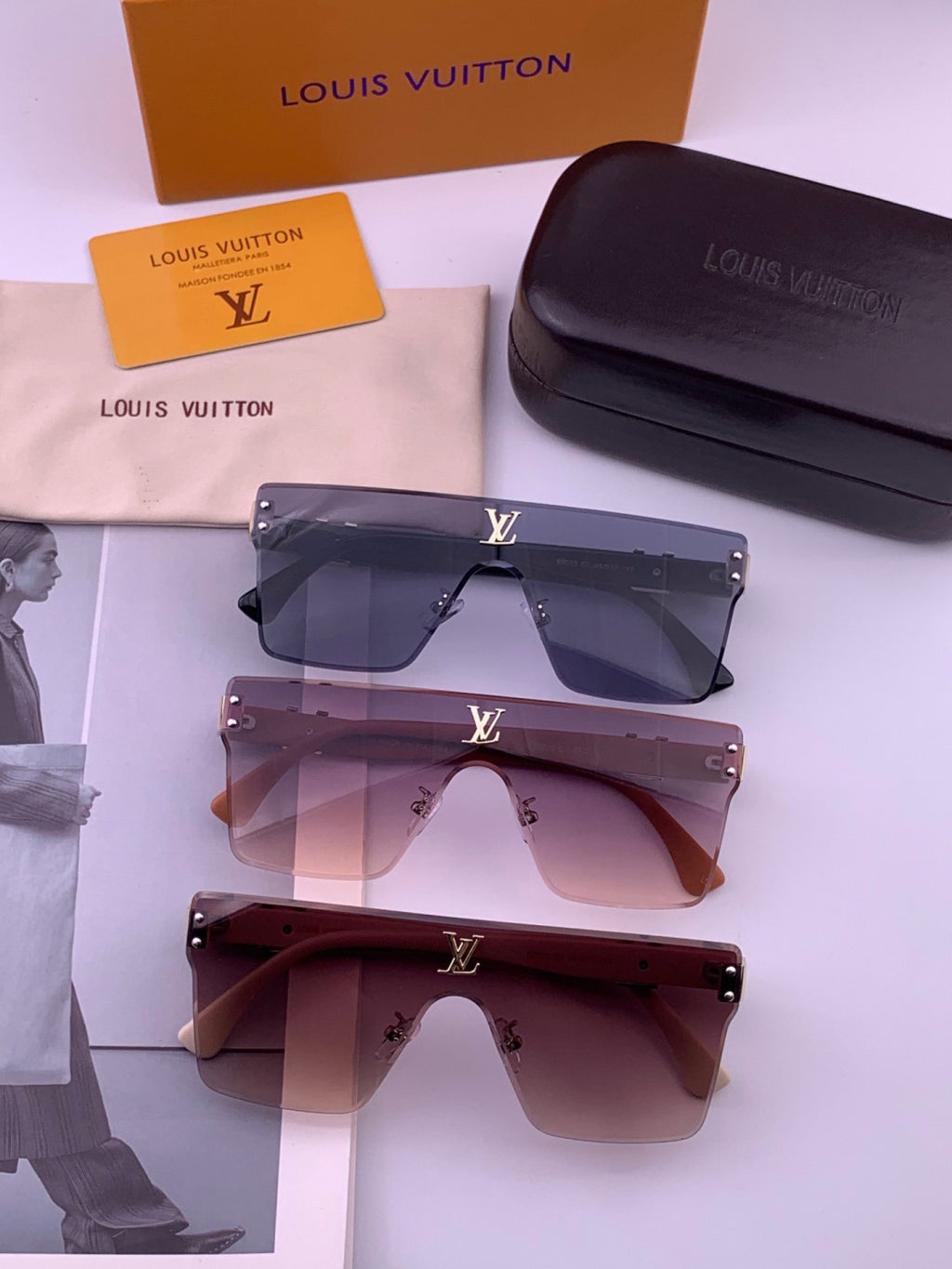 Louis Vuitton L36000 Oversized Blue Lens Sunglasses for Men & Women - detail image 8