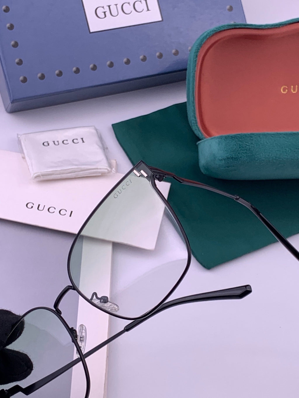 Gucci G2660 Fashion Gold Lens Sunglasses for Men & Women - 493421 - detail image 3
