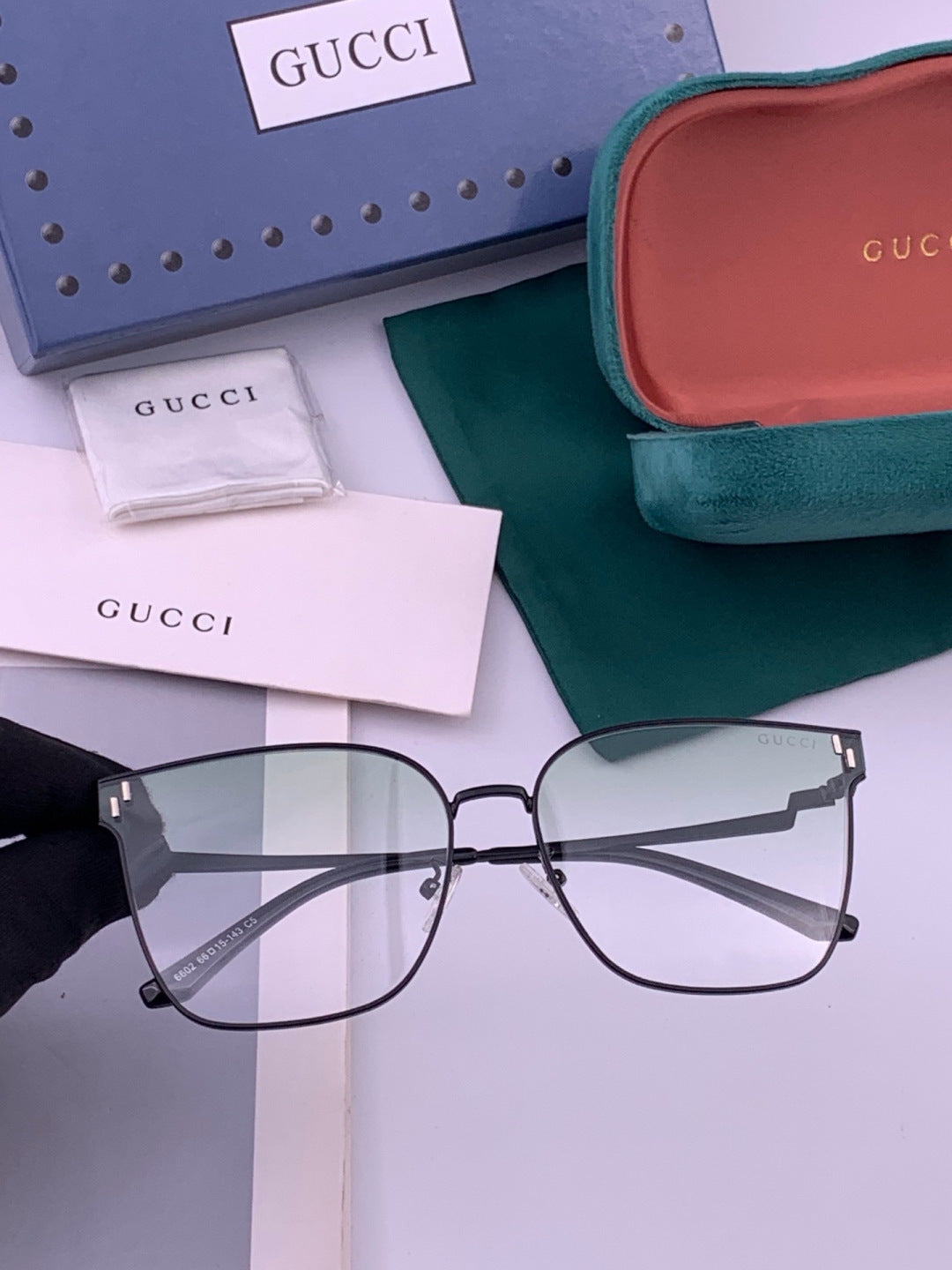 Gucci G2660 Fashion Gold Lens Sunglasses for Men & Women - 493421