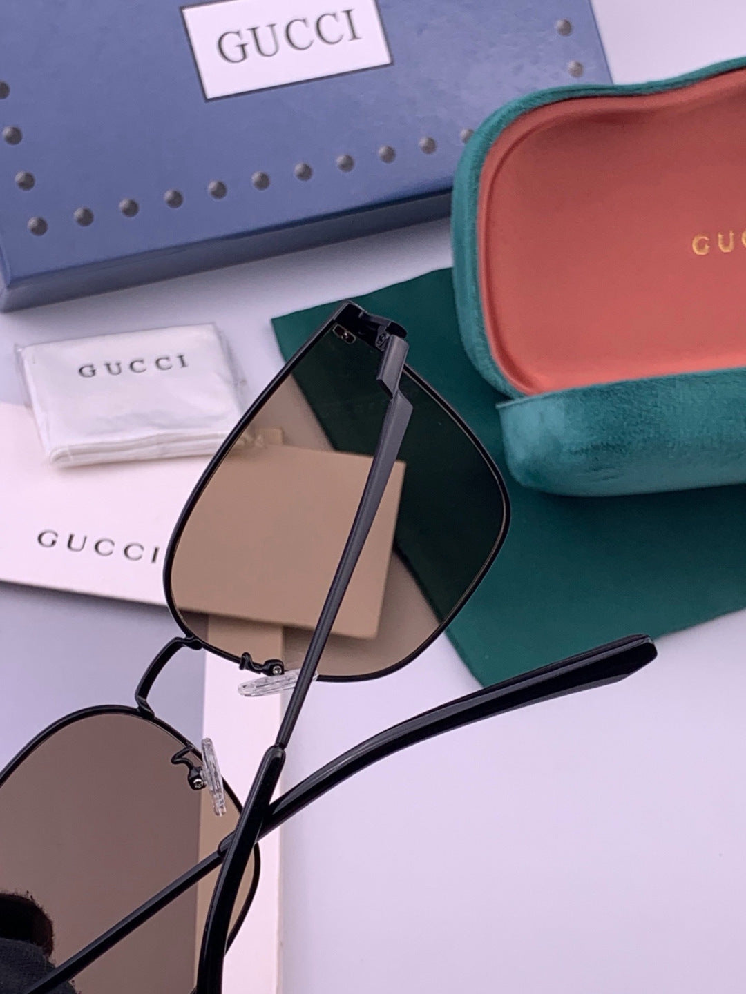 Gucci G2660 Fashion Brown Lens Sunglasses for Men & Women - detail image 5