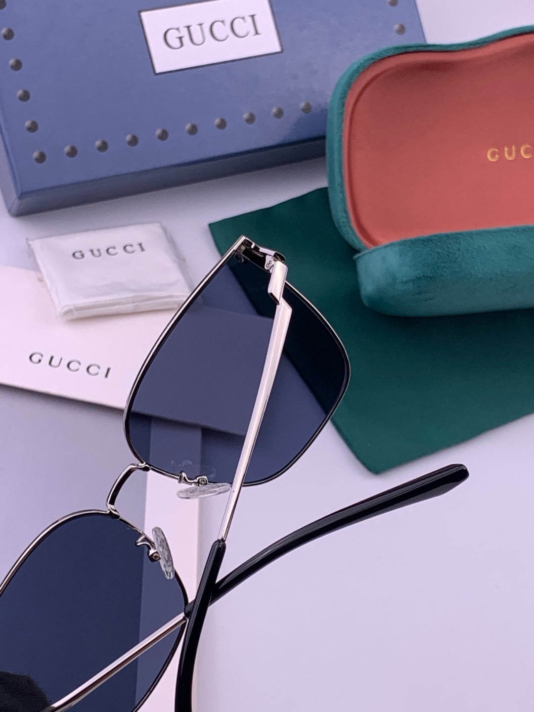 Gucci G2660 Fashion Gold Lens Sunglasses for Men & Women - detail image 6