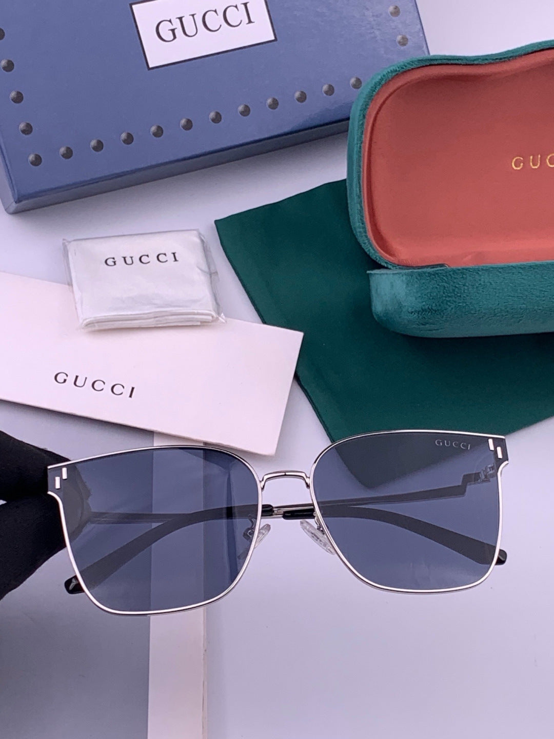 Gucci G2660 Fashion Gold Lens Sunglasses for Men & Women
