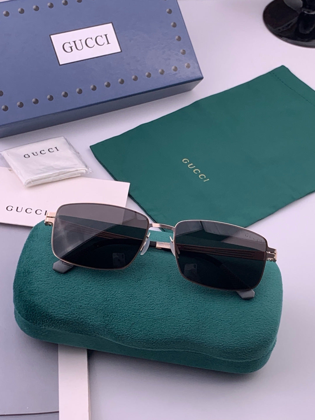 Gucci G4805 Polarized Aviator Black Lens Sunglasses for Men - detail image 6