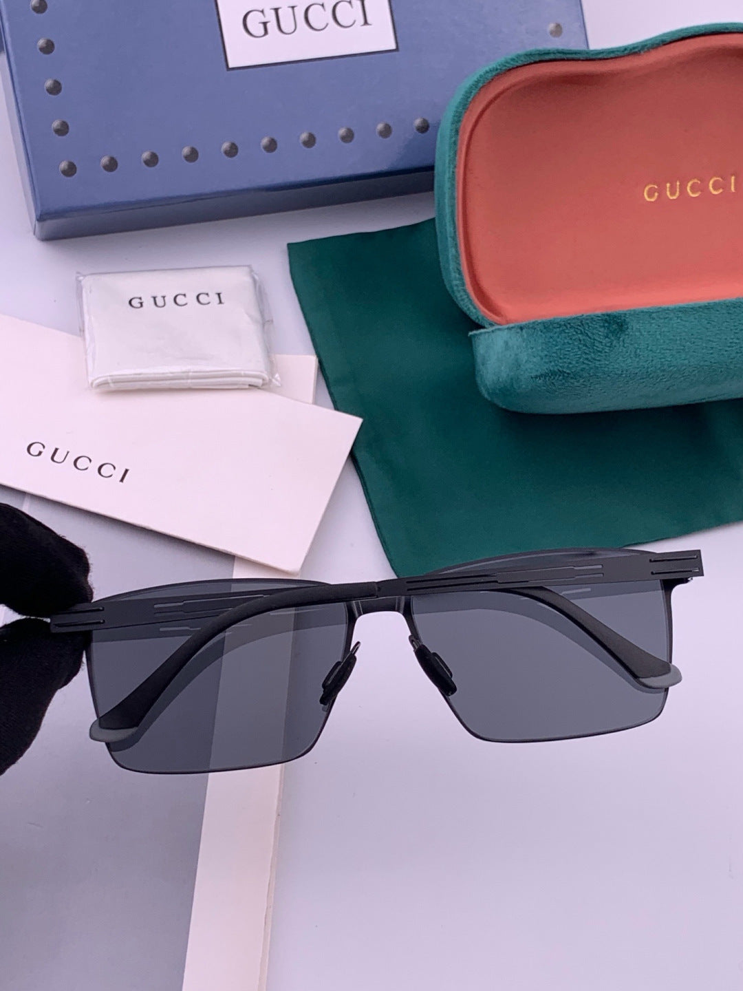 Gucci G2882 Fashion Pink Lens Sunglasses for Men & Women - detail image 4